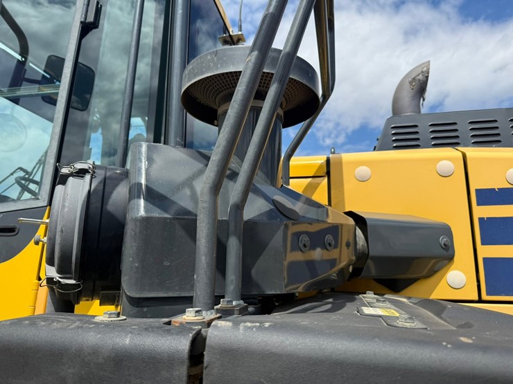 komatsu-wa380-image-109