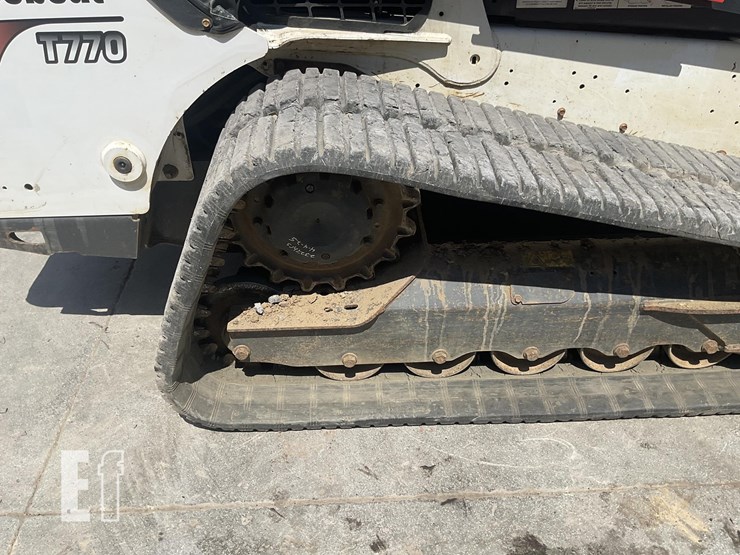 2018-bobcat-t770-image-10
