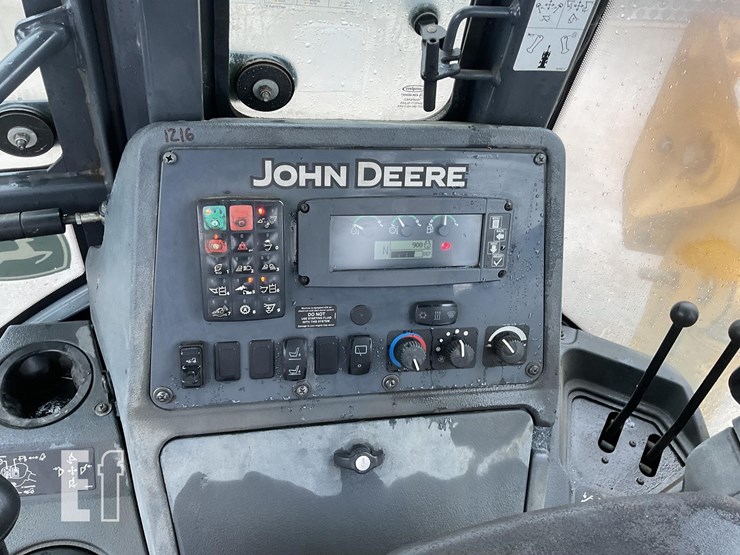 2018-deere-310sl-image-15