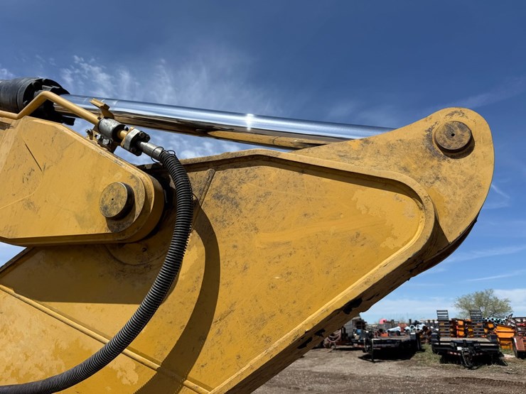 caterpillar-336fl-image-28