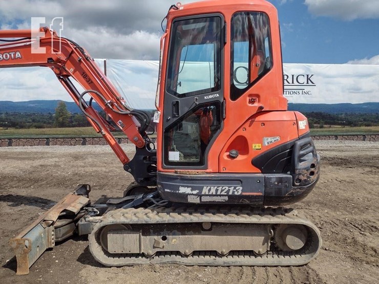 2012-kubota-kx121-3-image-12