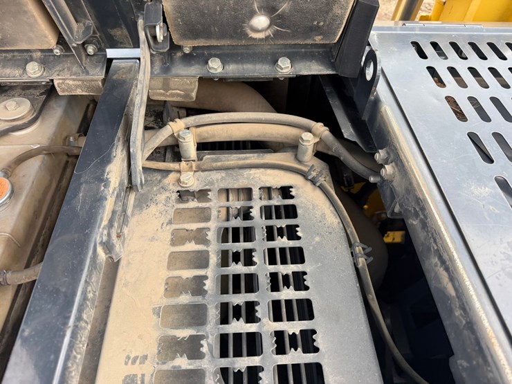komatsu-pc490-lc-11-image-38