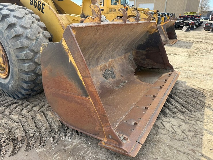 caterpillar-966e-image-10