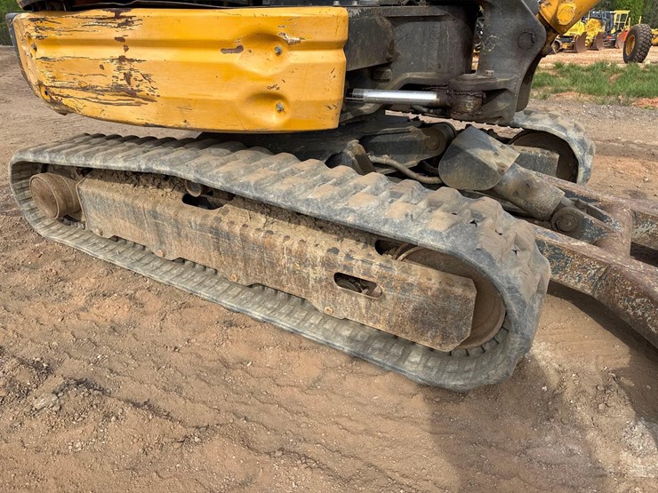 2019-kato-hd35v4-hydraulic-mini-excavator-image-16