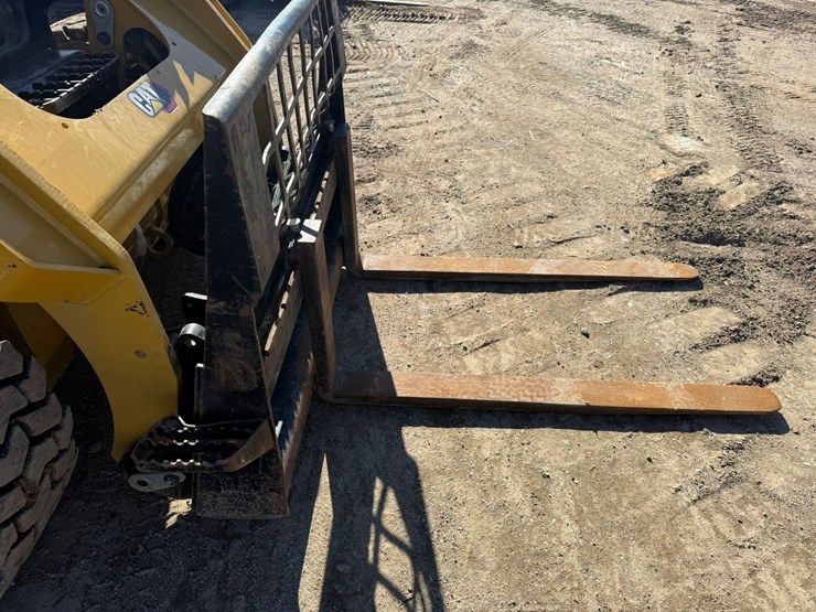caterpillar-242d3-image-10