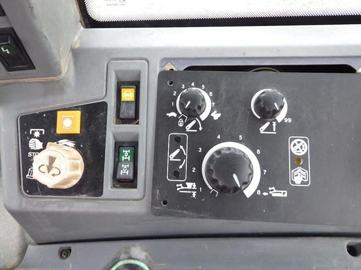 ford-8340-image-42