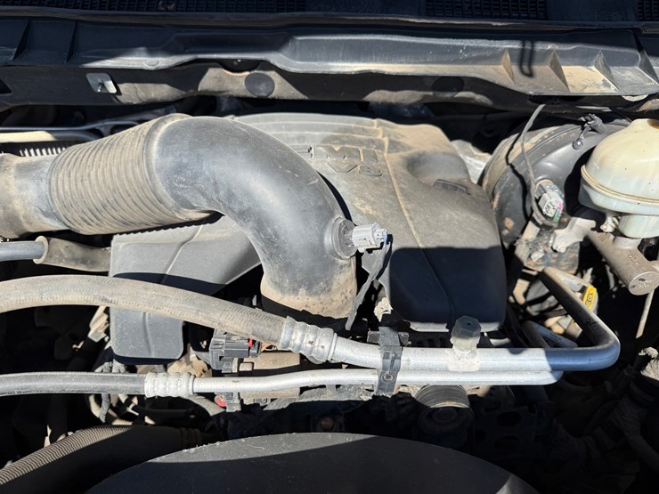 2016-dodge-1500-image-14