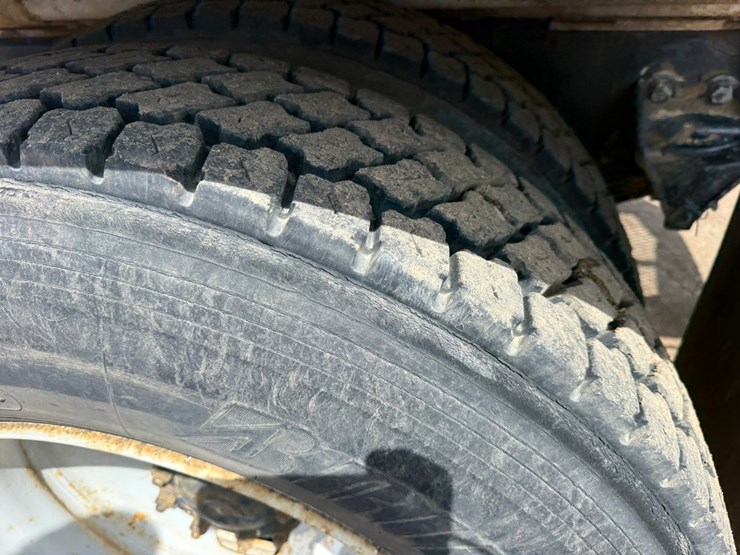 #6396-•-1997-ford-6911l-water-truck-image-61