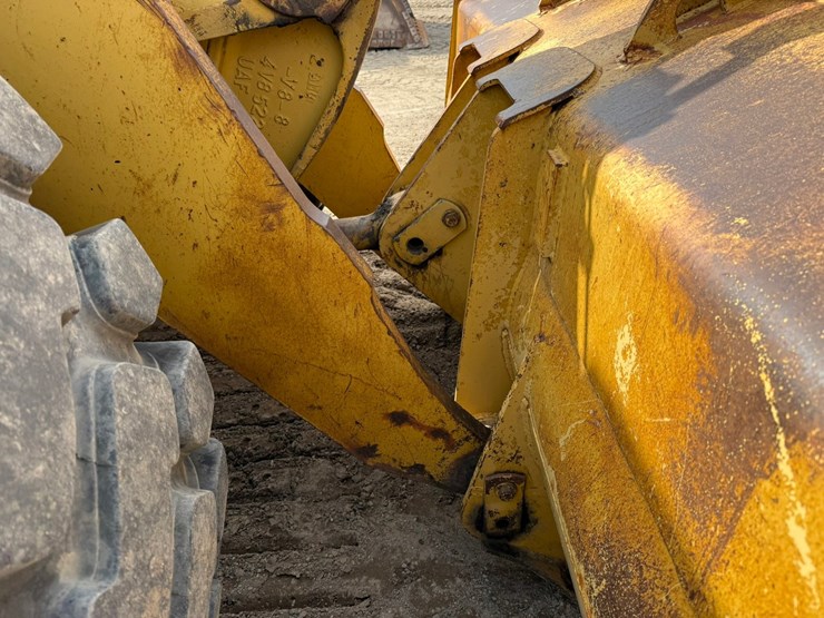 caterpillar-966e-image-11