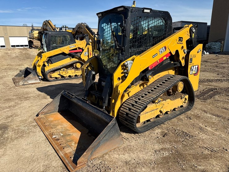 caterpillar-255-image-1
