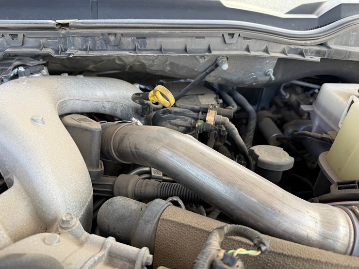 2020-ford-f550-xl-image-19