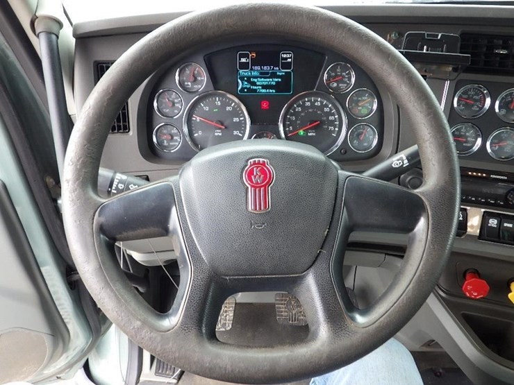 2019-kenworth-t880-image-89