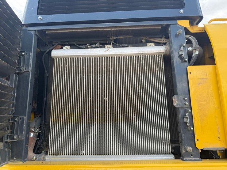komatsu-pc490-lc-11-image-56