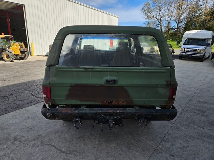 #62-•-1986-gmc-high-sierra-4x4-blazer-image-4