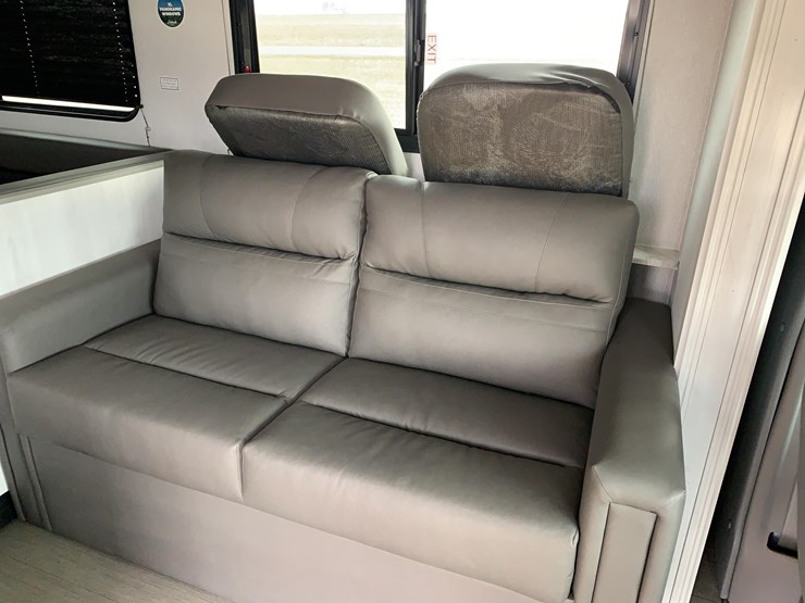 2024-east-to-west-entrada-motorhome-image-16