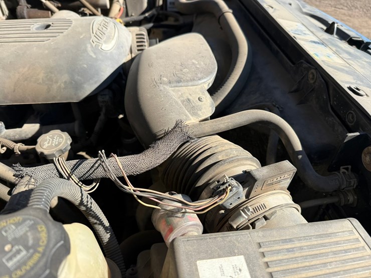 2006-chevrolet-2500-image-15