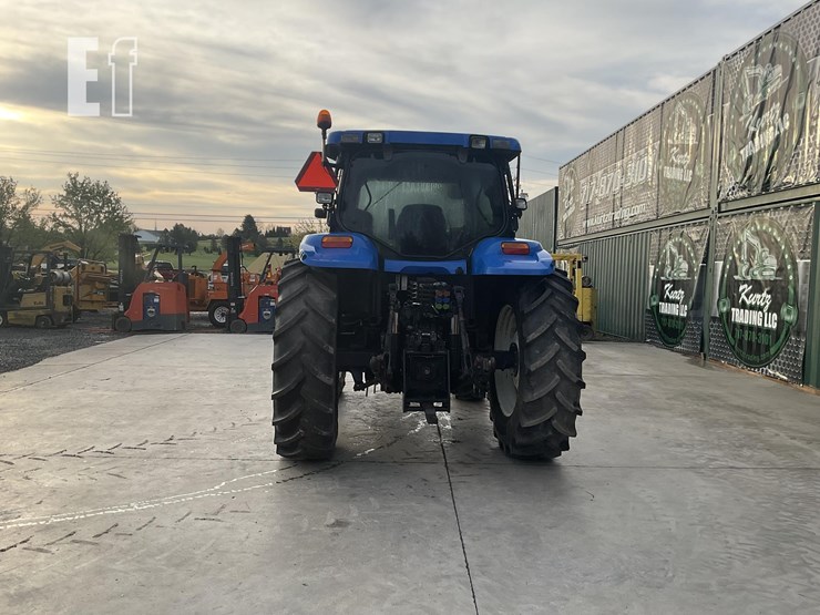 2003-new-holland-ts135a-image-3
