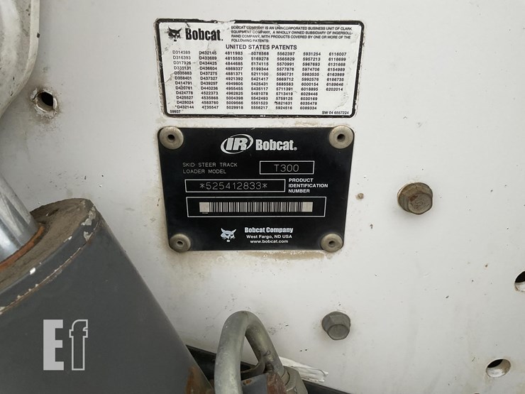 2004-bobcat-t300-image-19