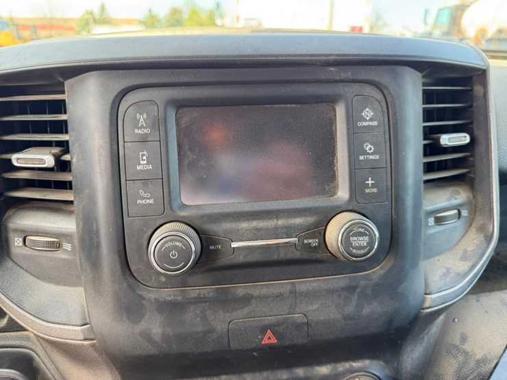 2021-dodge-2500-image-45