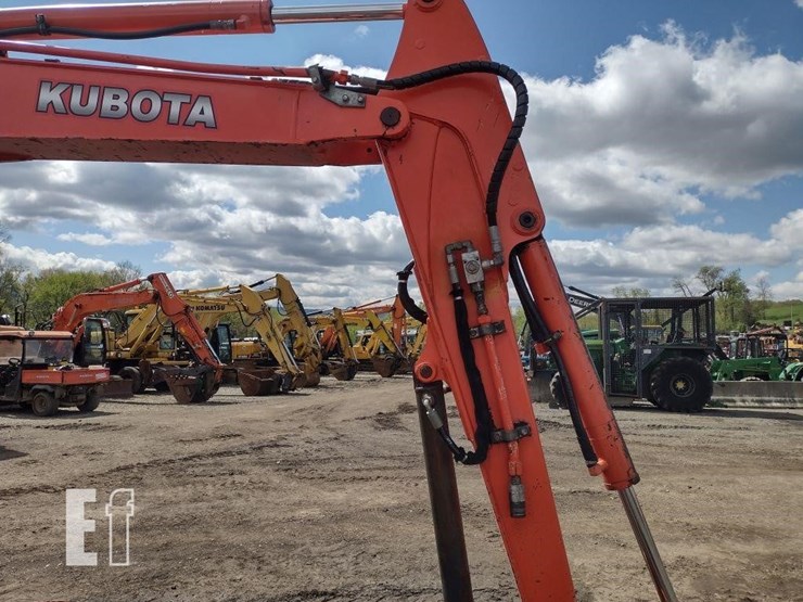 2012-kubota-kx121-3-image-29