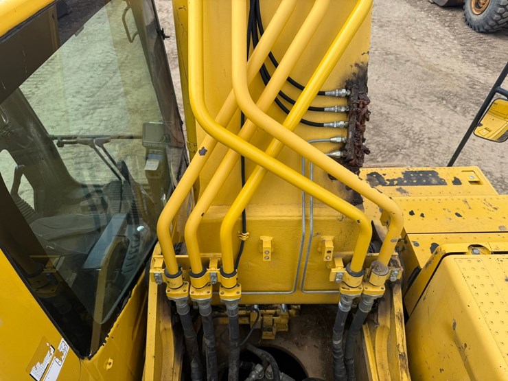 komatsu-pc490-lc-11-image-26