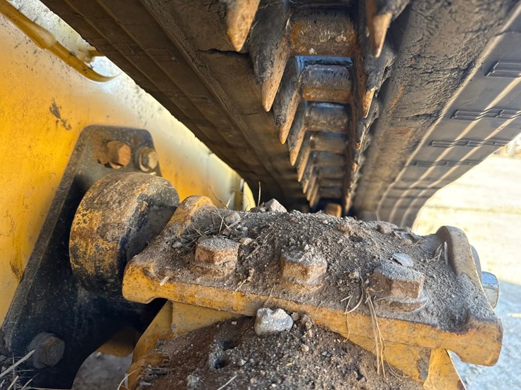 caterpillar-255-image-68