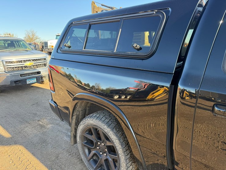 2021-dodge-1500-image-21