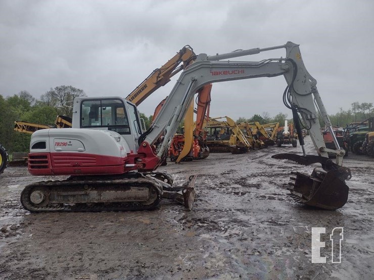 takeuchi-tb290-image-3