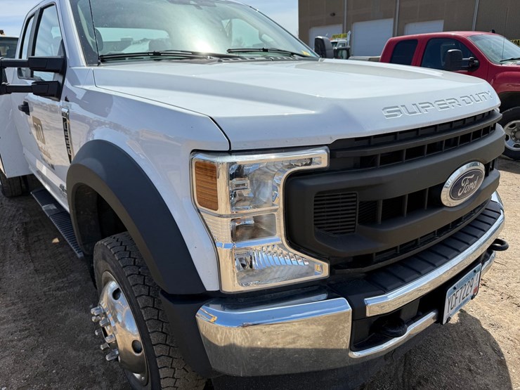 2020-ford-f550-xl-image-9