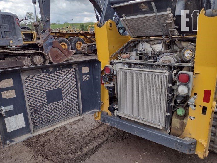 2022-deere-317g-image-28