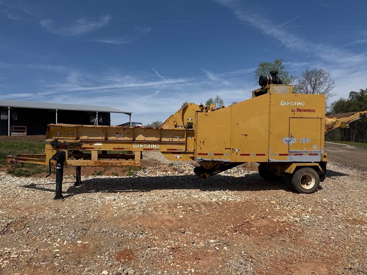 rexworks-biogrind-175-portable-horizontal-grinder-image-2