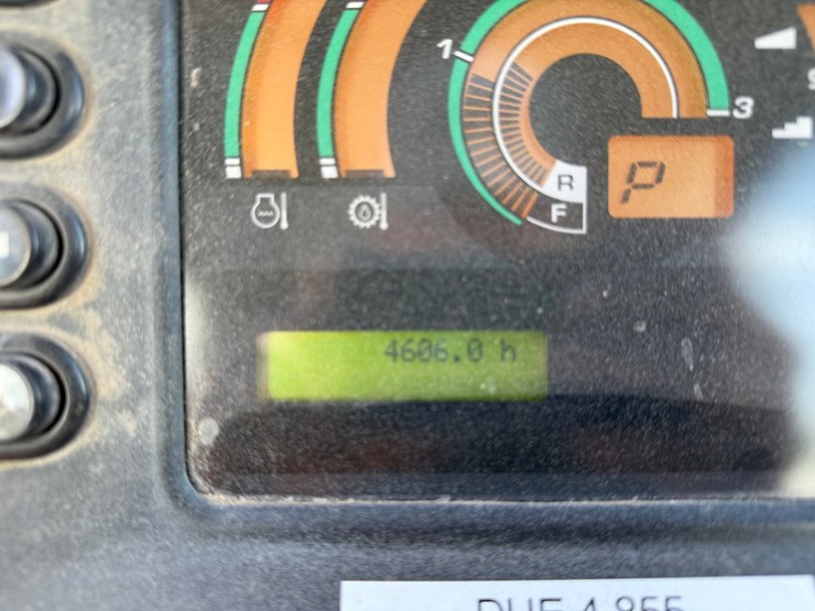 2014-komatsu-d51pxi-image-70