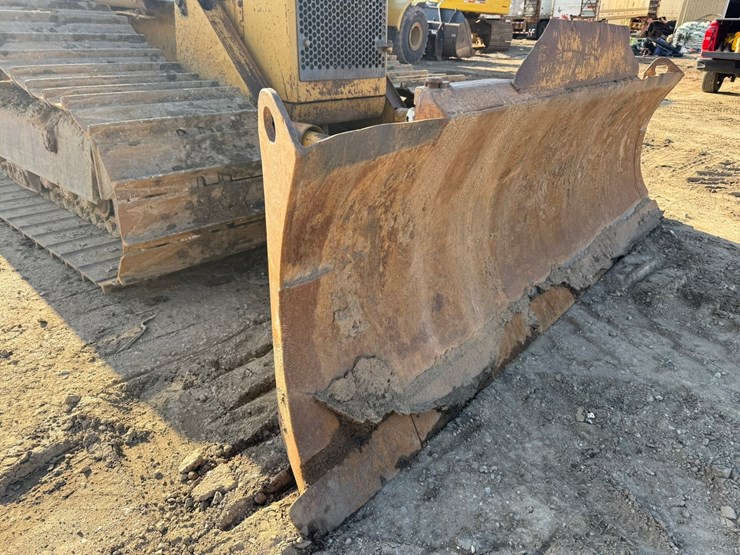 caterpillar-d4h-lgp-image-10