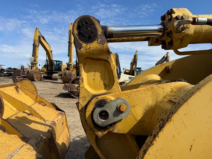 caterpillar-950f-image-22
