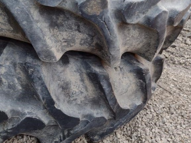 massey-ferguson-8270-image-39