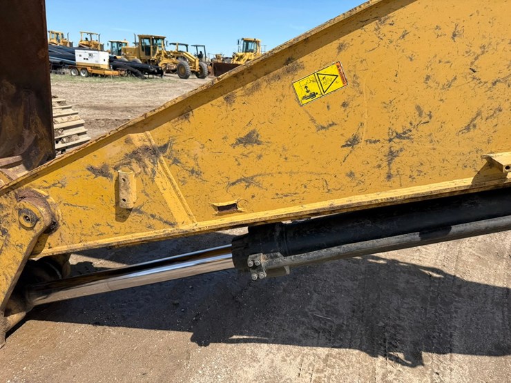 caterpillar-336-image-22