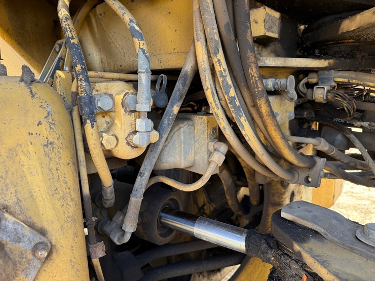 caterpillar-950f-image-44