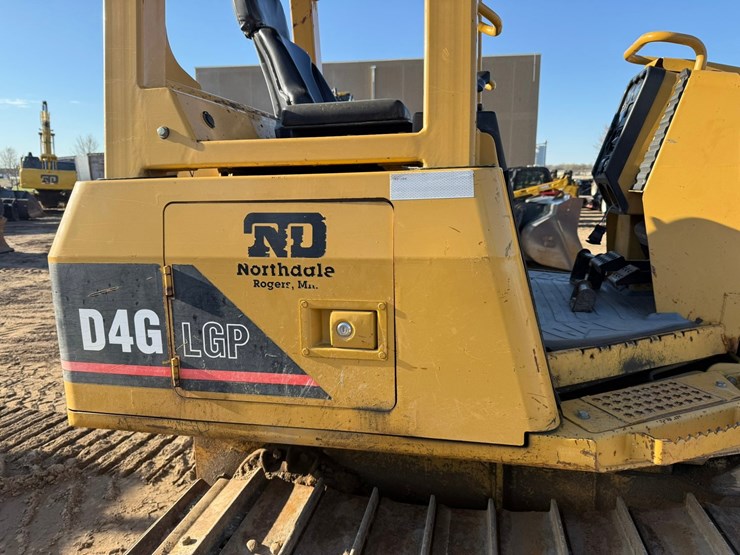 caterpillar-d4g-lgp-image-26