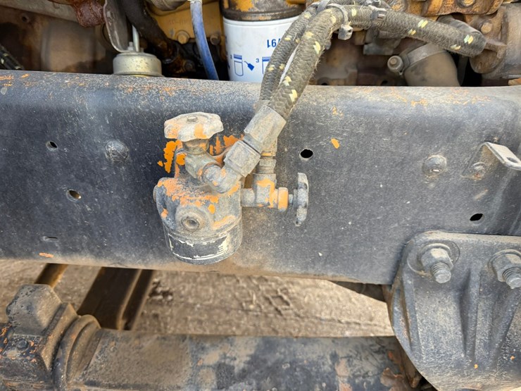 #6396-•-1997-ford-6911l-water-truck-image-25
