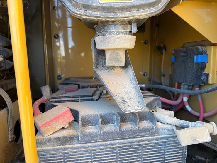 caterpillar-336-image-69