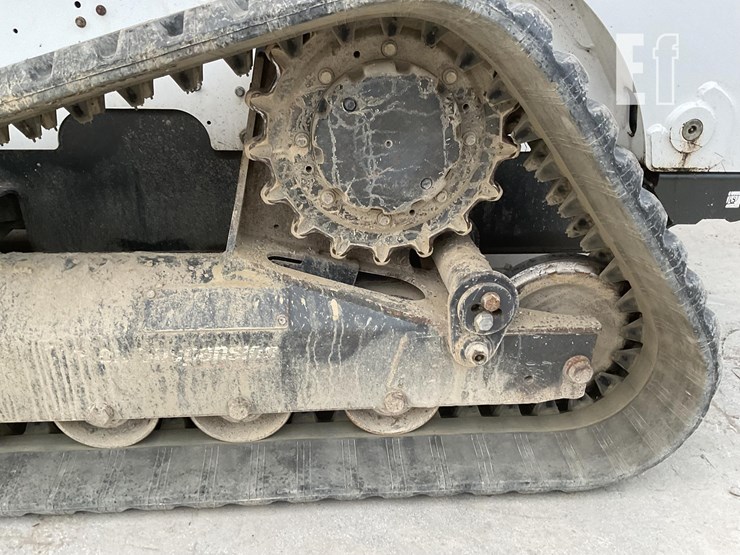 2022-bobcat-t870-image-9