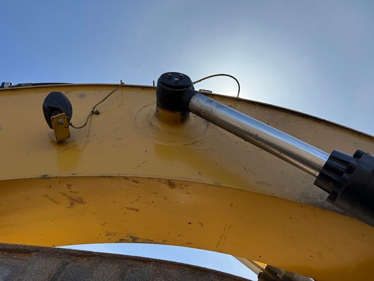 caterpillar-336fl-image-39