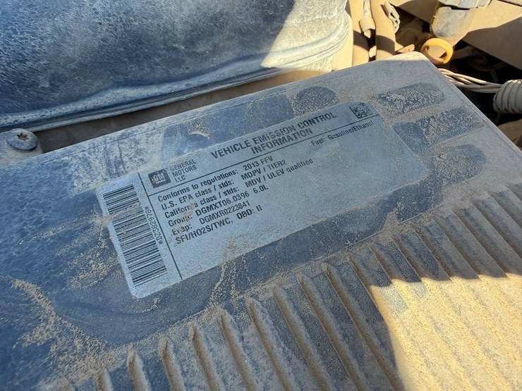 2013-chevrolet-2500-image-14