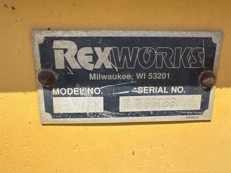 rexworks-biogrind-175-portable-horizontal-grinder-image-9