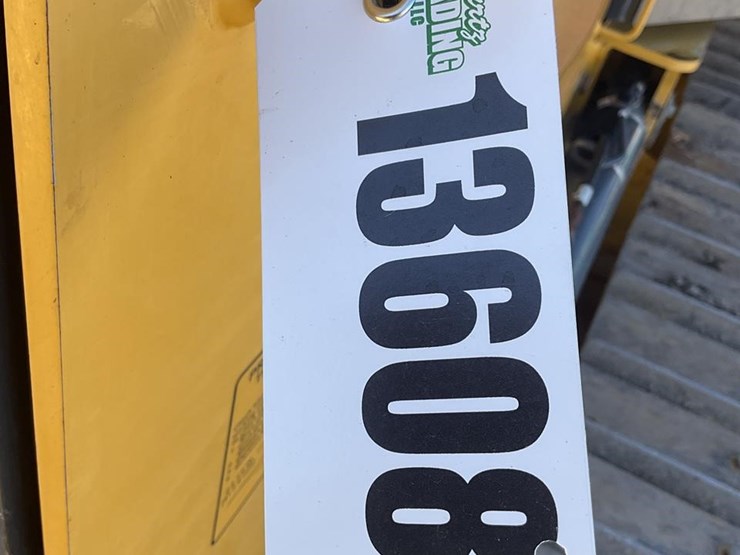2019-deere-450k-lgp-image-19