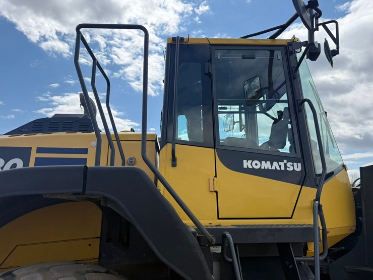 komatsu-wa380-image-60