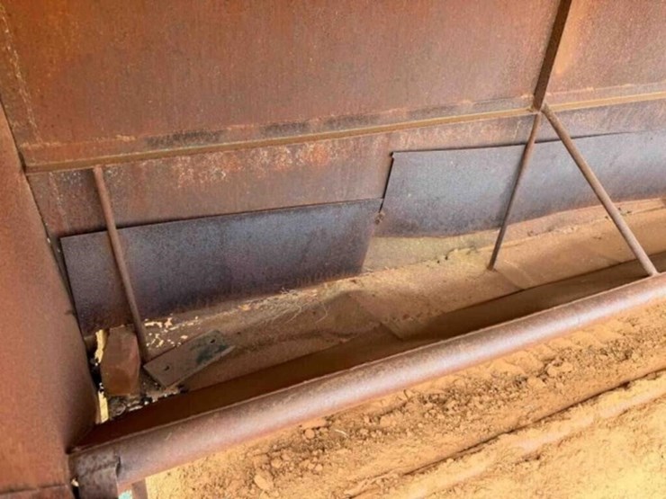 12’x7’-steel-self-feeder-image-4