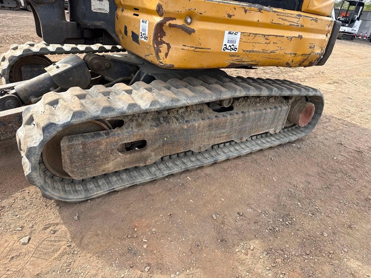 2019-kato-hd35v4-hydraulic-mini-excavator-image-15
