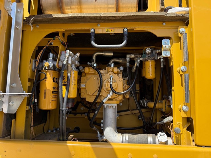 caterpillar-336fl-image-43