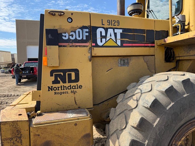 caterpillar-950f-image-39